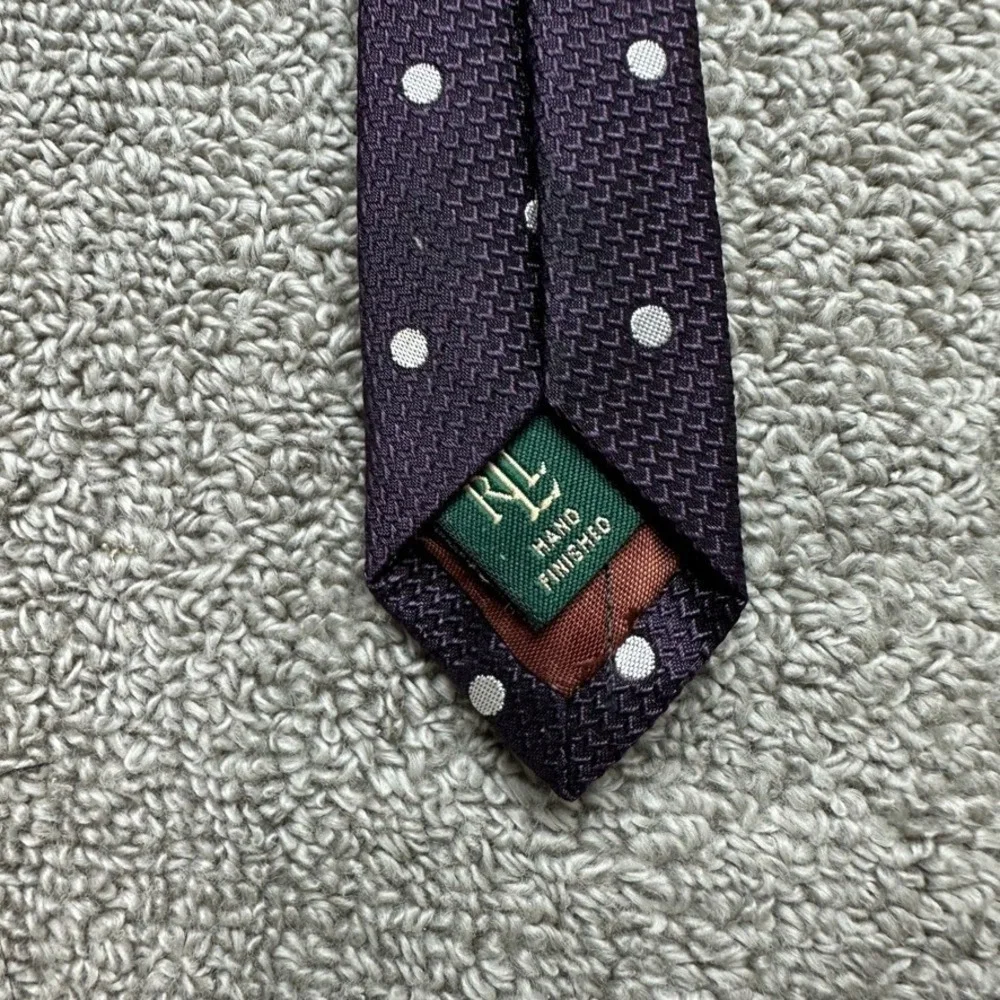 Lauren Ralph Lauren Mens Purple Polka Dot Silk Necktie Hand Finished USA Made